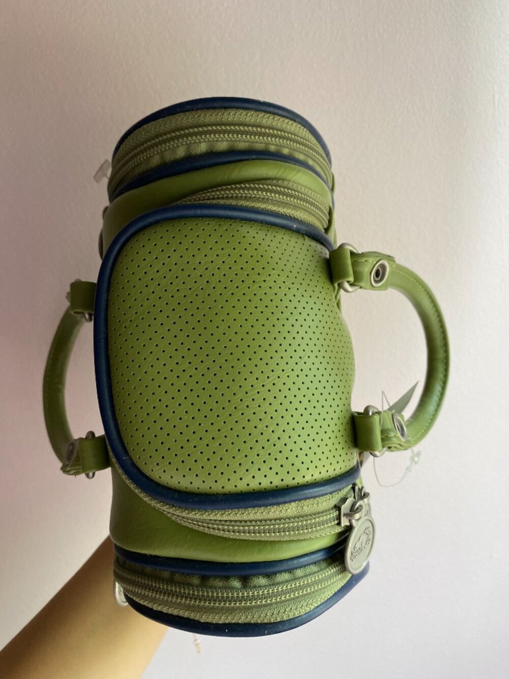 Roots - vintage mini duffle bag NWT - Picture 7 of 9